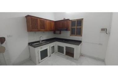 Bán gấp nhà Cầu Giấy 35m 4 tầng giá 2,9 tỷ.LH 0968.770.133